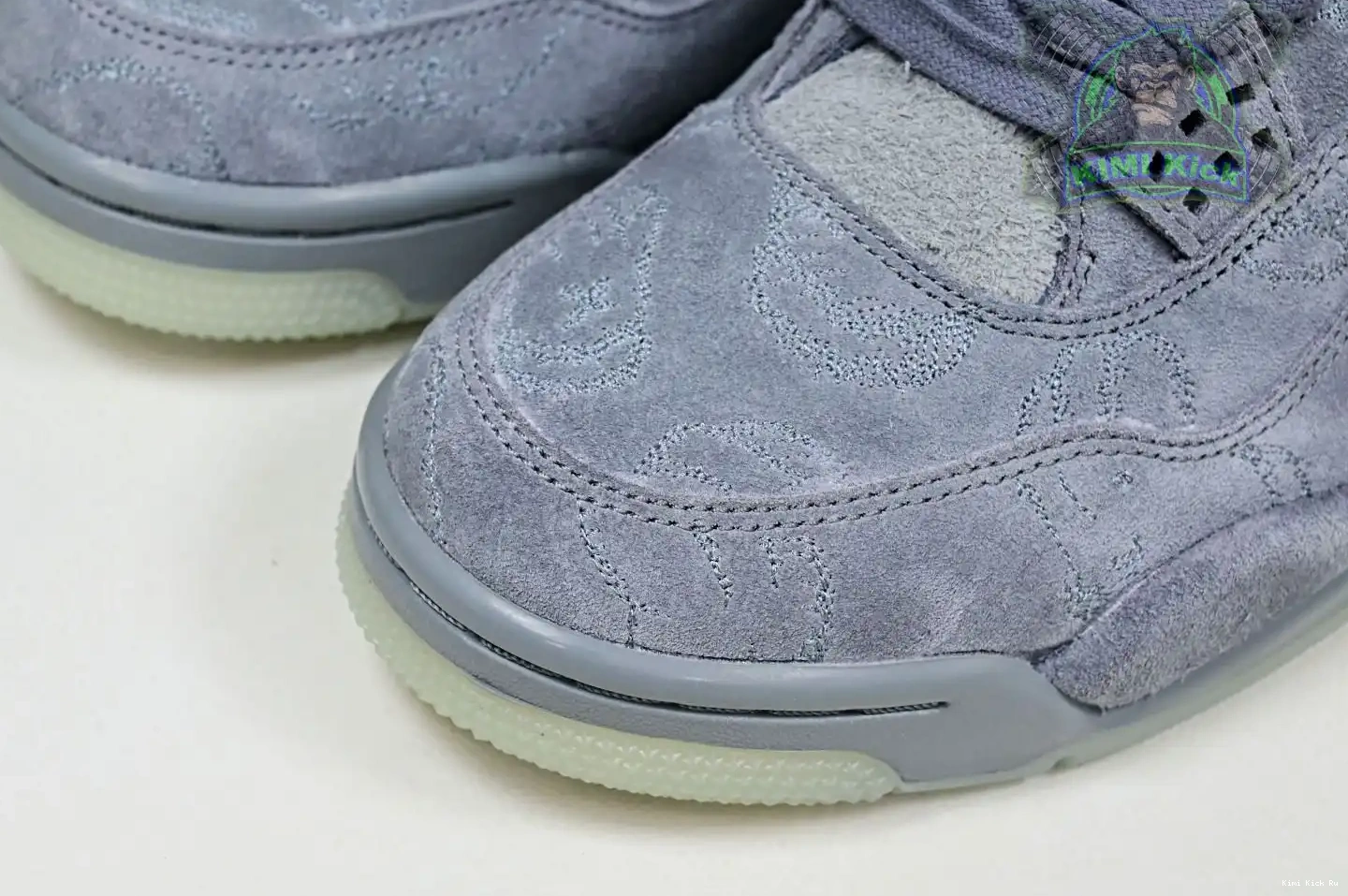 Kimikick retro Jordan kaws Air Jordan 4 0820